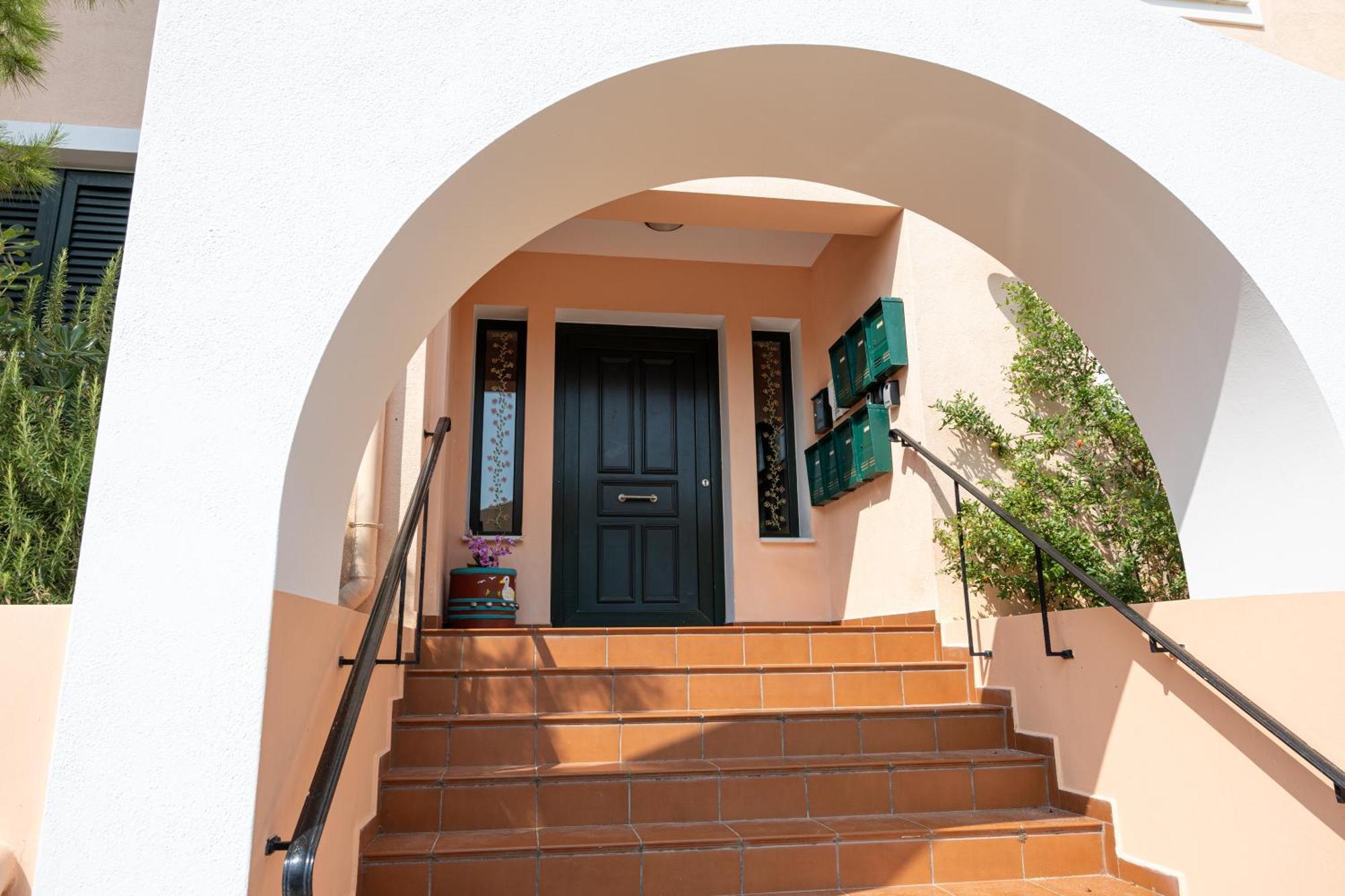Domus City Apartment Argostoli  Eksteriør billede