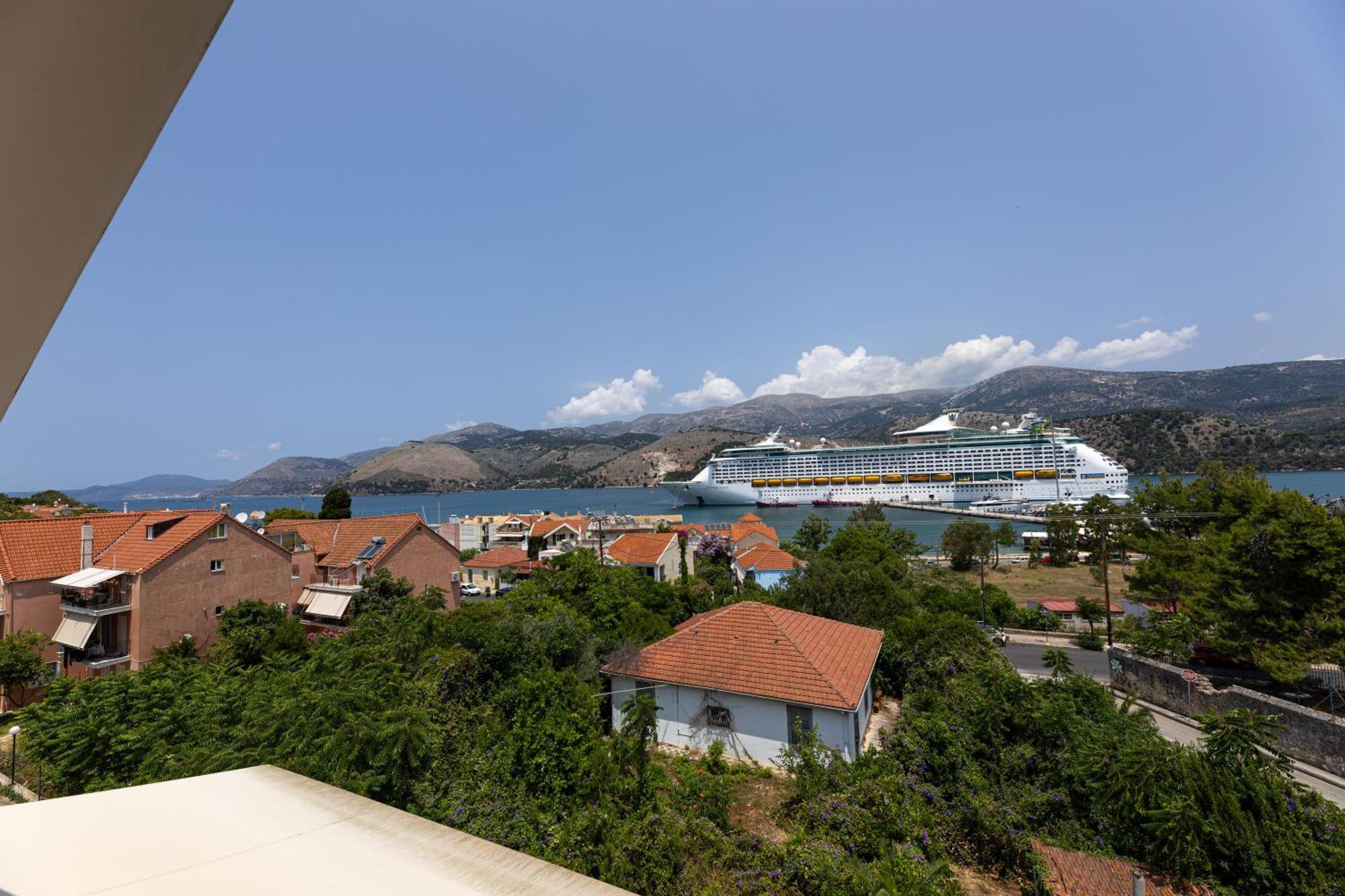 Domus City Apartment Argostoli  Eksteriør billede